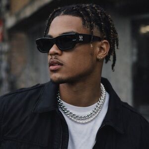 OFF-WHITE™ OERI147 1007 Black Rectangular Sunglasses NEW w/ Box